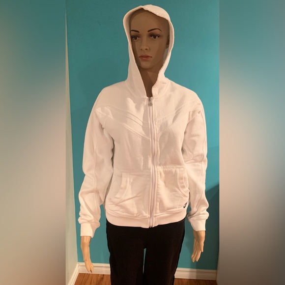 Nike White Hoodie    3/$50 - Picture 1 of 3